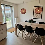 Rummeligt Og Stilfuldt Hus Naer Billund Med 4 Vaerelser Og Egen Have