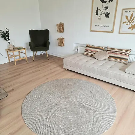 Prázdninový dům Rummeligt Og Stilfuldt Hus Naer Billund Med 4 Vaerelser Og Egen Have