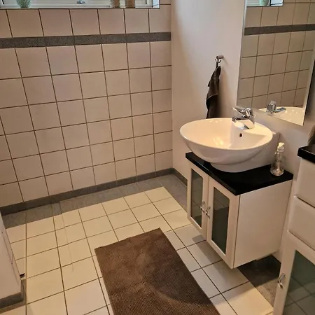 Prázdninový dům Rummeligt Og Stilfuldt Hus Naer Billund Med 4 Vaerelser Og Egen Have