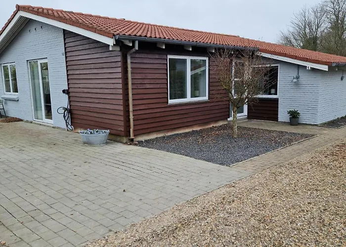 Rummeligt Og Stilfuldt Hus Naer Billund Med 4 Vaerelser Og Egen Have Grindsted